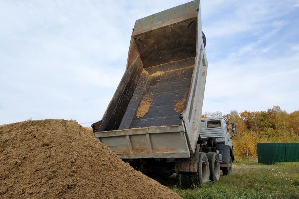 Topsoil Delivery in Glenview
